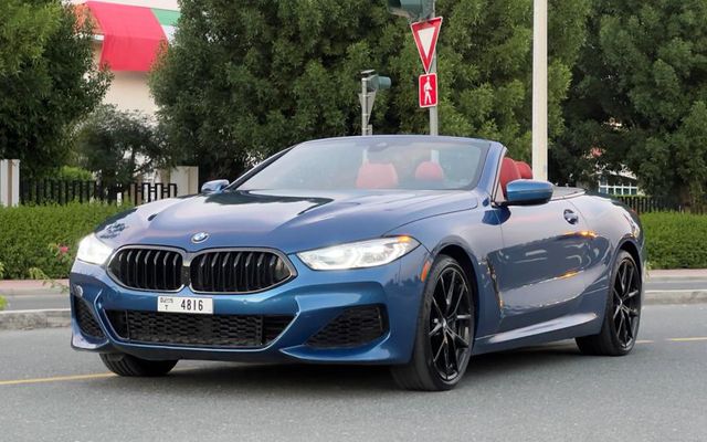 BMW 850i convertible - image 1