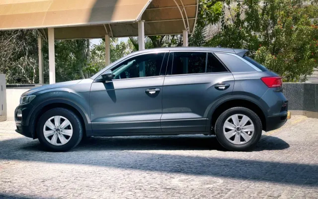 Volkswagen T-ROC - image 2