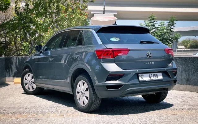 Volkswagen T-ROC - image 4