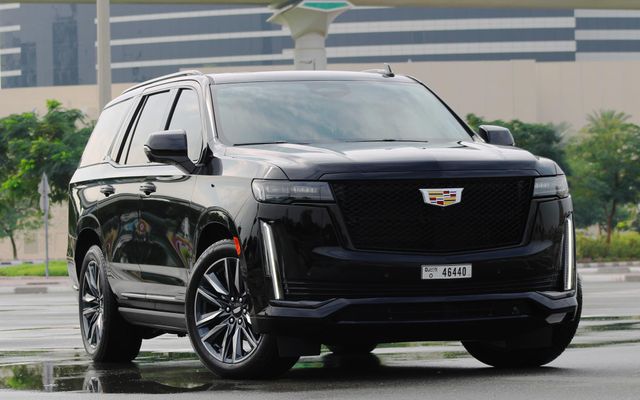 CADILLAC ESCALADE - image 4
