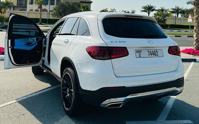 mercedes glc300 - image 4