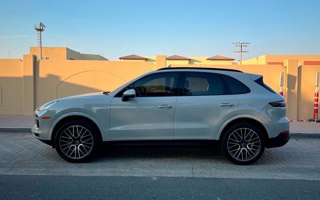 Porsche Cayenne Platinum - image 2