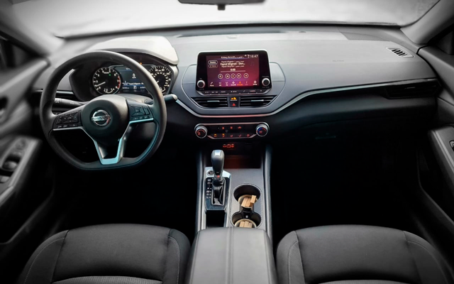 NISSAN ALTIMA - image 4