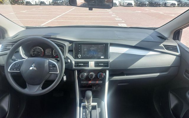 Mitsubishi Xpander STD - image 4