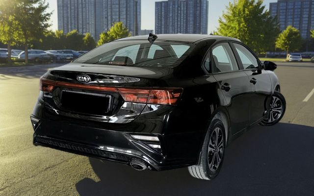 KIA CERATO - image 4