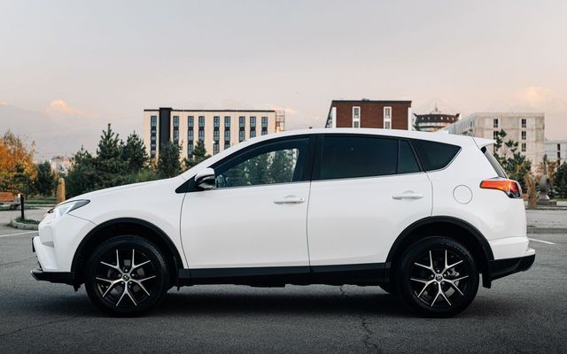 Toyota Rav 4 4WD Престиж - image 2
