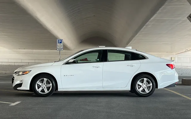 Chevrolet Malibu - image 2