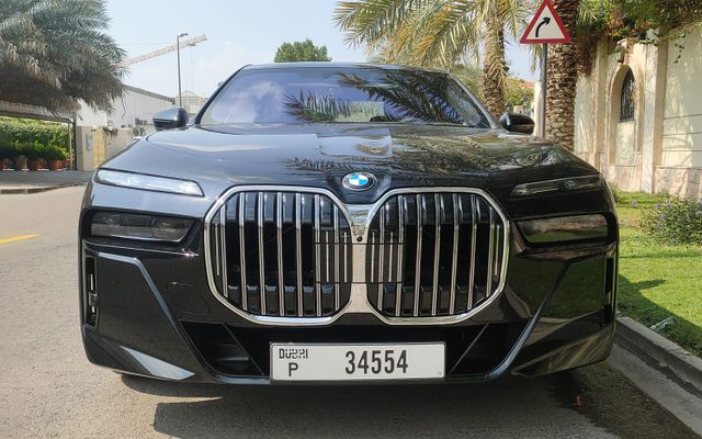 BMW 735I 2024 - image 2