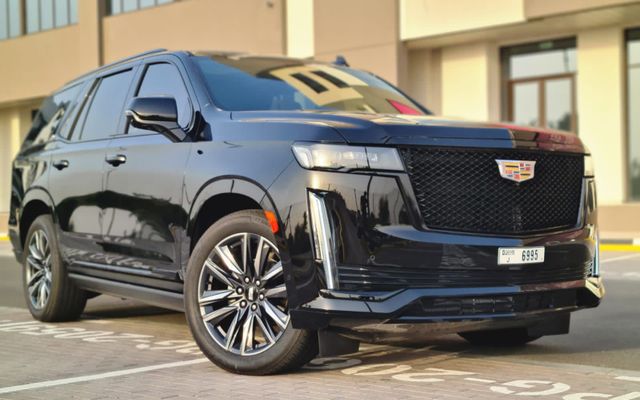 CADILLAC ESCALADE - image 3