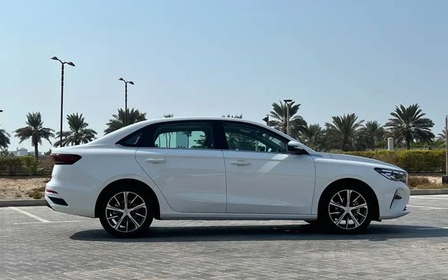 Geely Emgrand - image 2