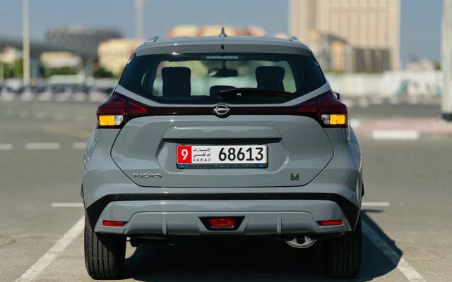 NISSAN KICKS SV - image 4