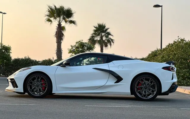 CHEVROLET CORVETTE - image 2