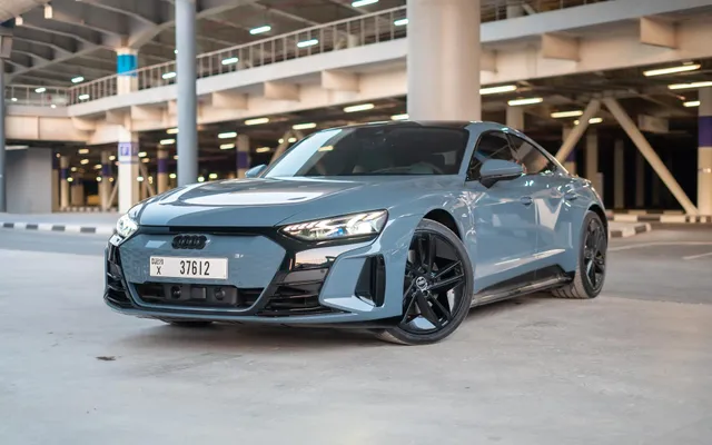 Audi E-tron GT - image 4
