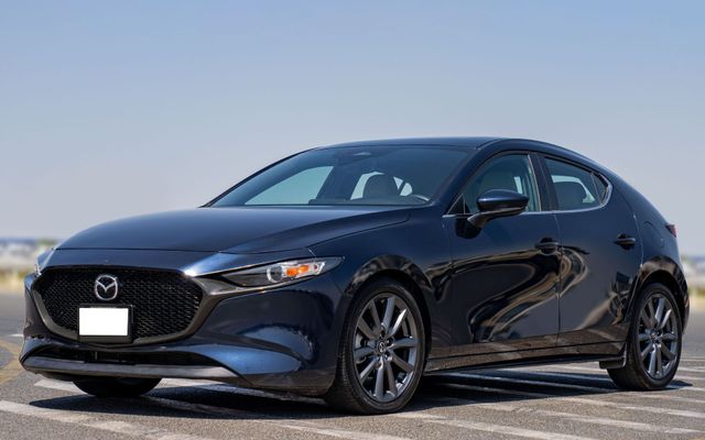 MAZDA 3 - image 1