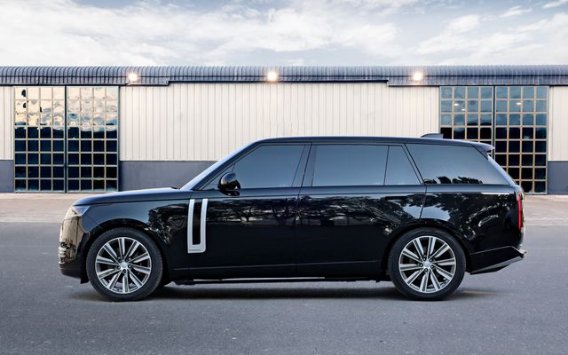 Range Rover Vogue Autobiography Long - image 2