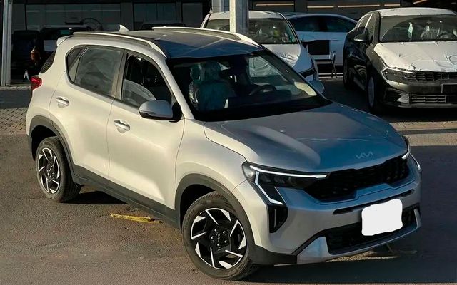 Kia Sonet - image 1