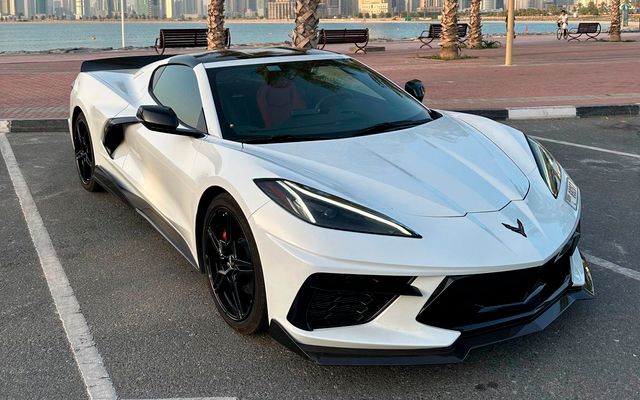 Chevrolet Corvette - image 2