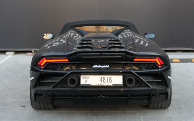 LAMBORGHINI EVO SPYDER - image 3