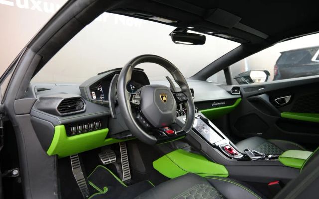 LAMBORGHINI EVO SPYDER - image 4