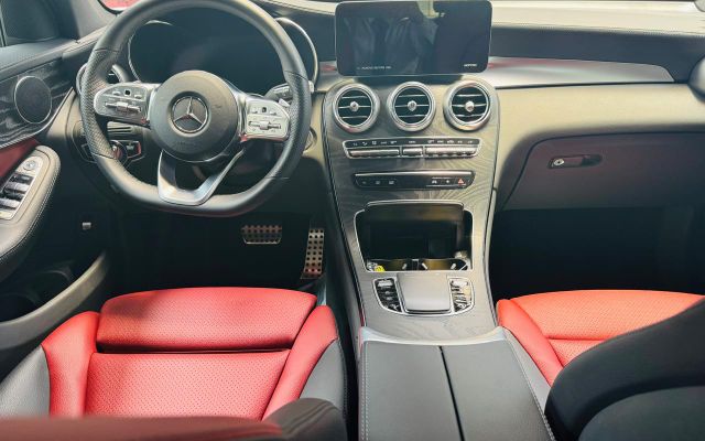MERCEDES GLC 300 AT - 2022 - image 4