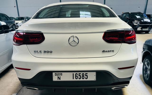MERCEDES GLC 300 AT - 2022 - image 3