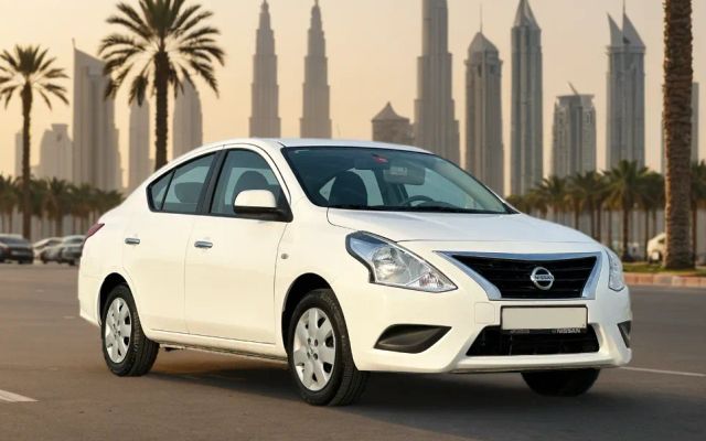 Nissan Sunny - image 1