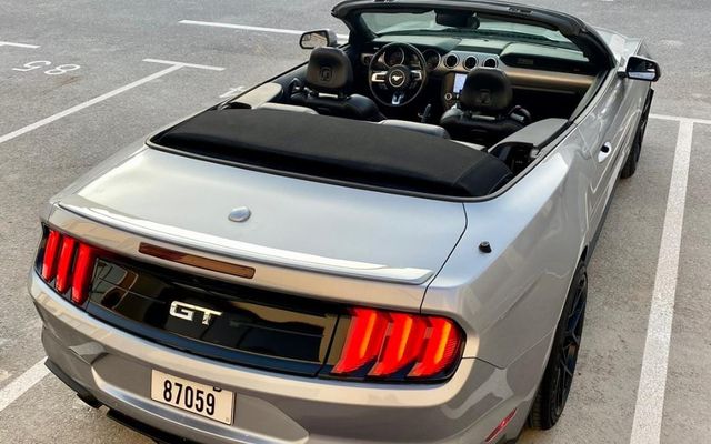 Ford Mustang GT - image 4