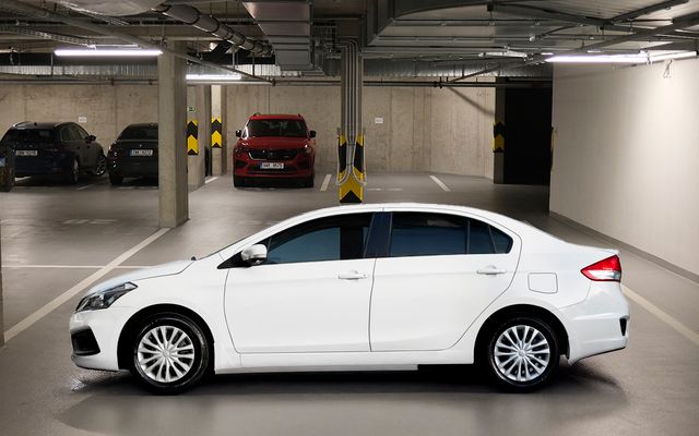 Suzuki Ciaz 1.5L - image 2