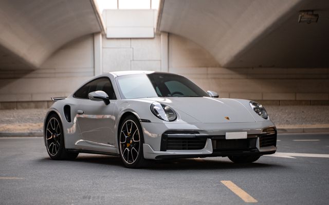 PORSCHE 911 TURBO S - image 3