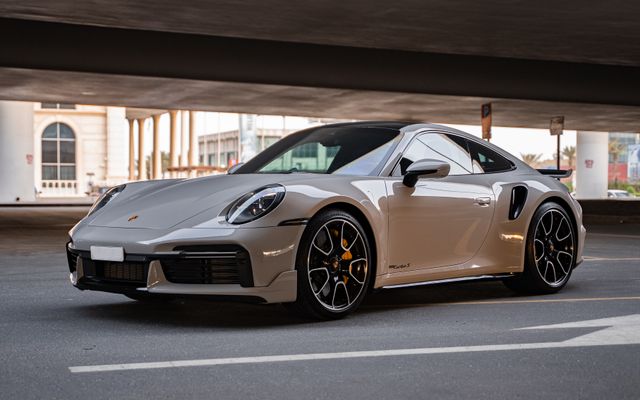 PORSCHE 911 TURBO S - image 1