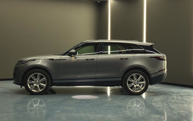 Range Rover Velar - image 2