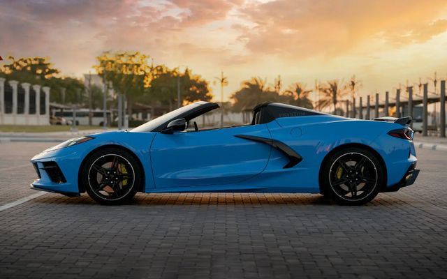 CHEVROLET CORVETTE - image 2