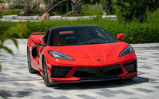 Chevrolet Corvette C8 - image 4