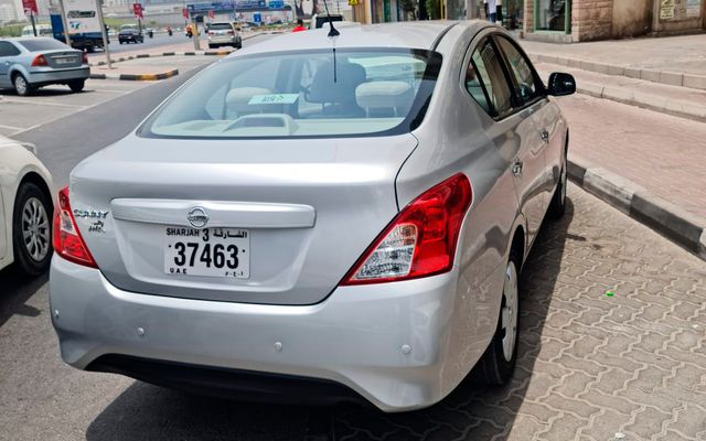 NISSAN SUNNY - image 4