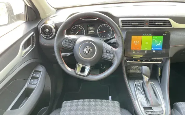 MG ZS - image 4