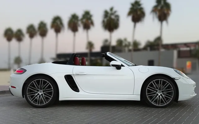 Porsche Boxster - image 3
