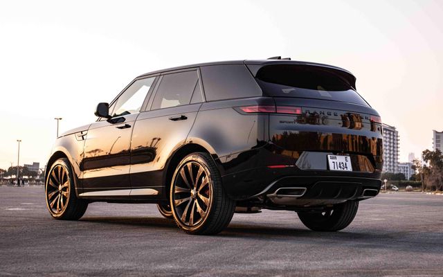 RANGE ROVER HSE - image 4