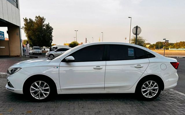 MG 5 - image 2