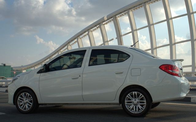 MITSUBISHI ATTRAGE - image 2