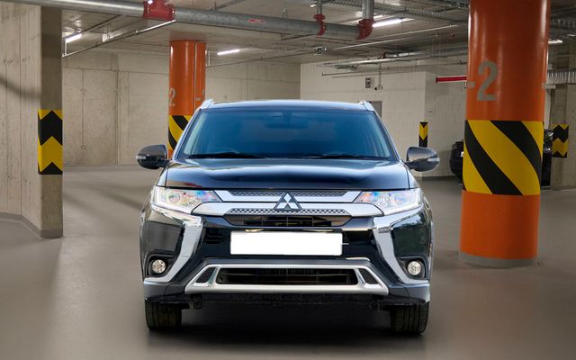 Mitsubishi Outlander 2.4L GLX 7 STR BASIC- - image 3