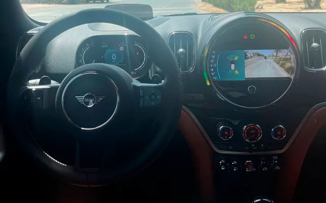MINI COUNTRYMAN - image 4
