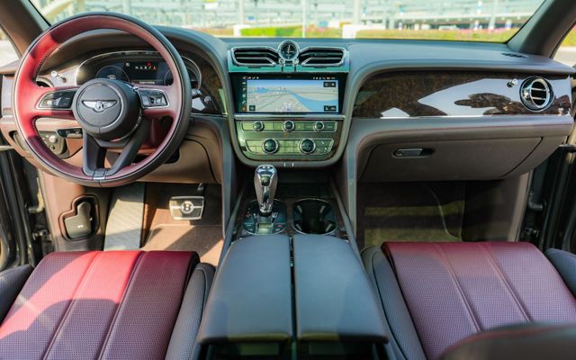 BENTLEY BENTAYGA - image 4