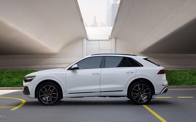 AUDI Q8 - image 3