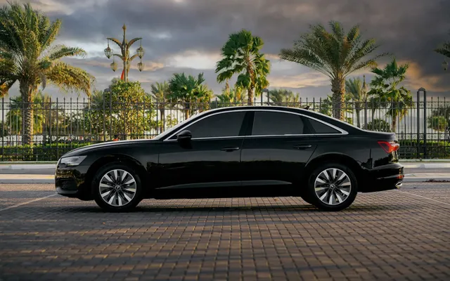 AUDI A6 - image 2
