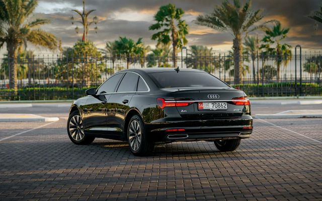 AUDI A6 - image 4
