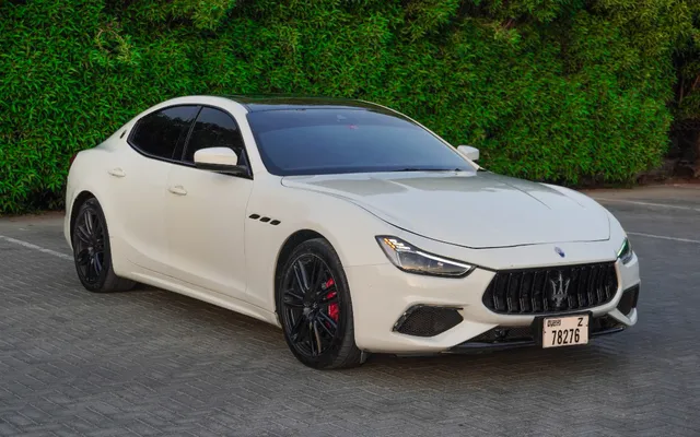 Maserati Ghibli S - image 3