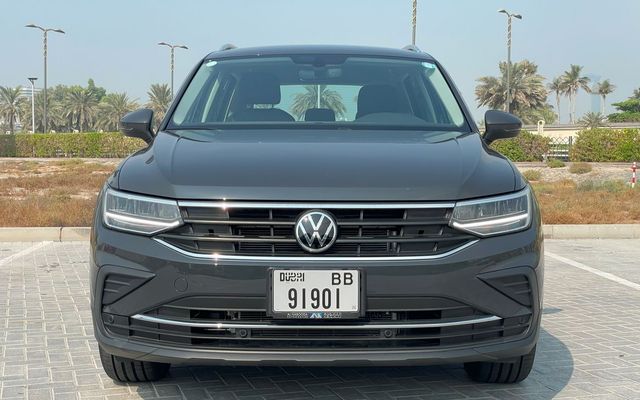 VOLKSWAGEN TIGUAN - image 3