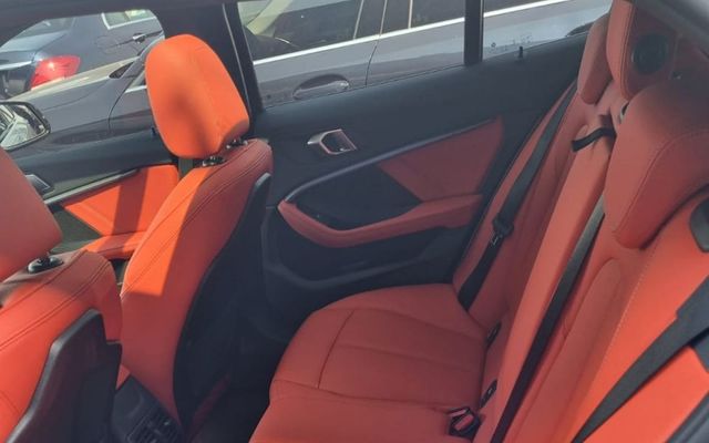 BMW 120 - image 4