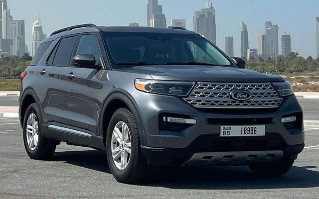 Ford Explorer - image 3