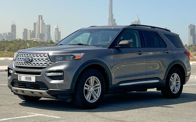 Ford Explorer - image 1